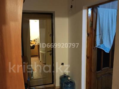 2-комнатная квартира · 33.9 м² · 5/5 этаж, Авангард-4 (быв.общ) 4а за 15 млн 〒 в Атырау, мкр Авангард-4