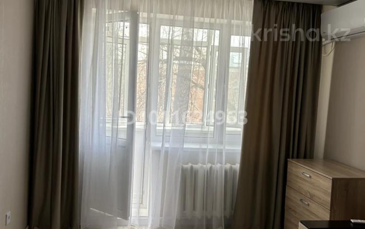 1-комнатная квартира · 34 м² · 3/5 этаж, мкр 4 17 за 2 000 ₸ в Уральске — фото 2