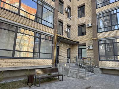 3-комнатная квартира · 106.6 м² · 1/9 этаж, Набережная 49В за 50 млн 〒 в Костанае