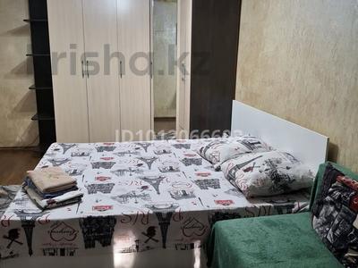 1-бөлмелі пәтер · 30 м² · 3/3 қабат, Просп. Абылай хана 33, бағасы: 13 000 ₸ в Алматы, Алмалинский р-н
