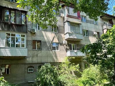 3-комнатная квартира, 70 м², 2/4 этаж, мкр №9 за 45 млн 〒 в Алматы, Ауэзовский р-н