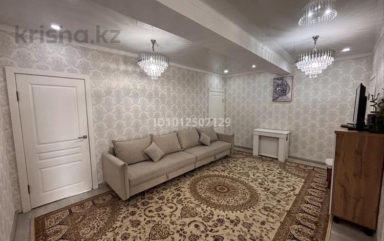 4-бөлмелі пәтер · 97 м² · 4/5 қабат, мкр Думан-2 14, бағасы: 75 млн ₸ в Алматы, Медеуский р-н — фото 2