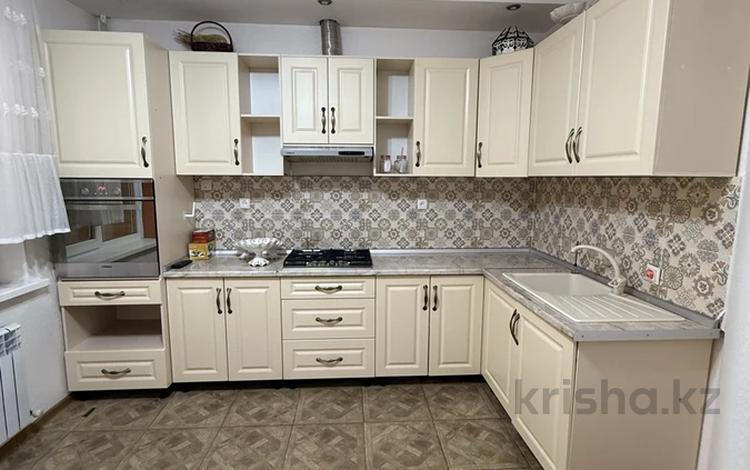 2-комнатная квартира · 79 м² · 2/9 этаж, Токтабаева 9 за 350 000 〒 в Алматы, Ауэзовский р-н — фото 11