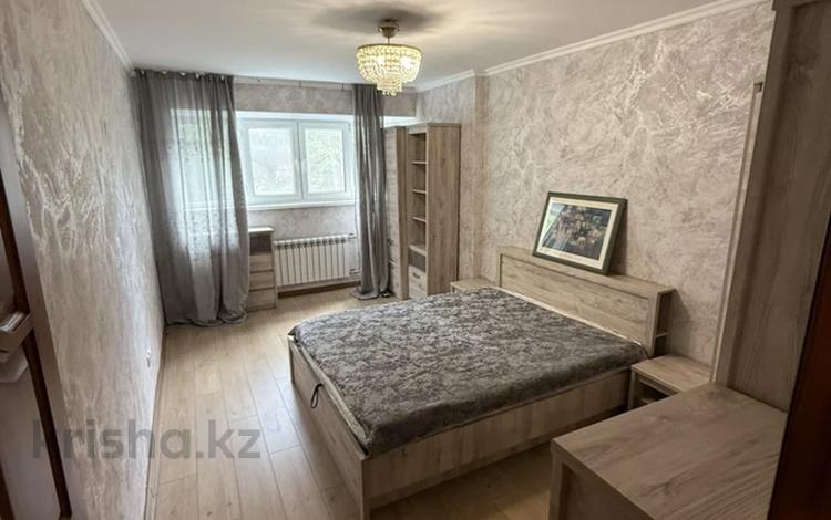 3-комнатная квартира · 70 м² · 3/5 этаж, жарокова 171а за 58.5 млн ₸ в Алматы, Бостандыкский р-н — фото 2