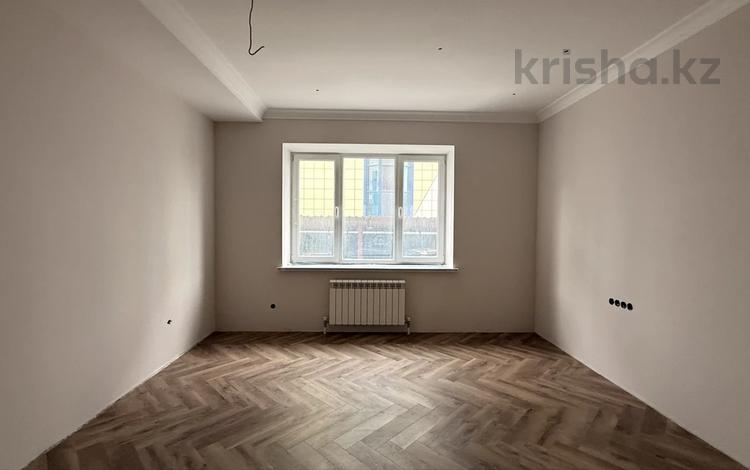 3-комнатная квартира · 147 м² · 1/5 этаж, Маресьева — Алия центр, ЖК АРМАН, бассейн ЧАЙКА за 63 млн ₸ в Актюбинской обл. — фото 2