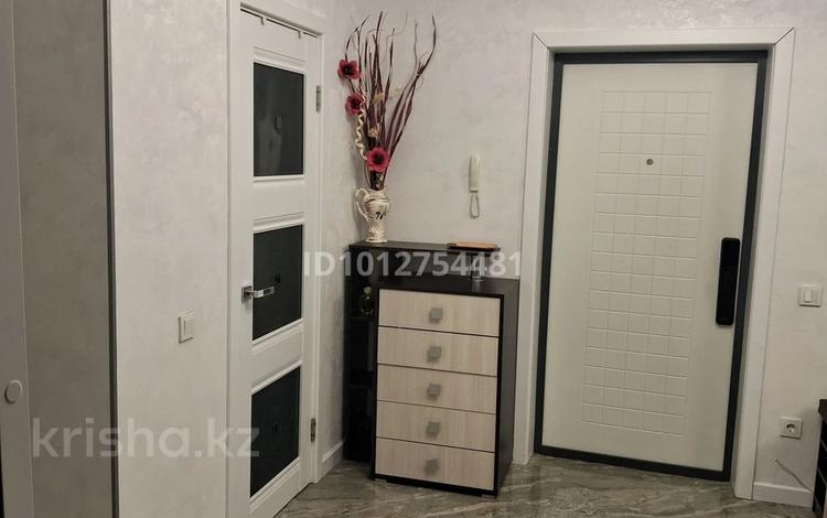 2-комнатная квартира · 70 м² · 8/20 этаж, Сарыарка 5/1 — Школа-лицей 56 за 60 млн ₸ в Астане, Сарыарка р-н — фото 3