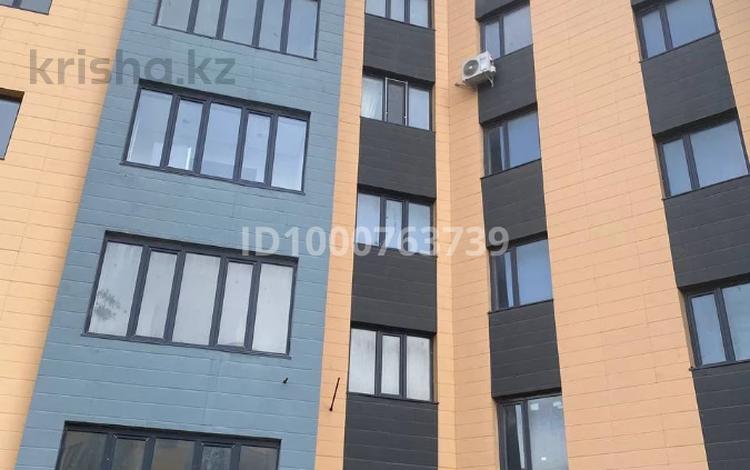 2-комнатная квартира · 89 м² · 2/6 этаж, 39-й мкр за 18 млн ₸ в Актау — фото 2