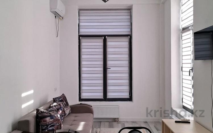 2-бөлмелі пәтер · 43.5 м² · 1/3 қабат, 160 квартал 2/4 — Дендрапарк, КНБ, бағасы: 22 млн ₸ в Туркестане — фото 2