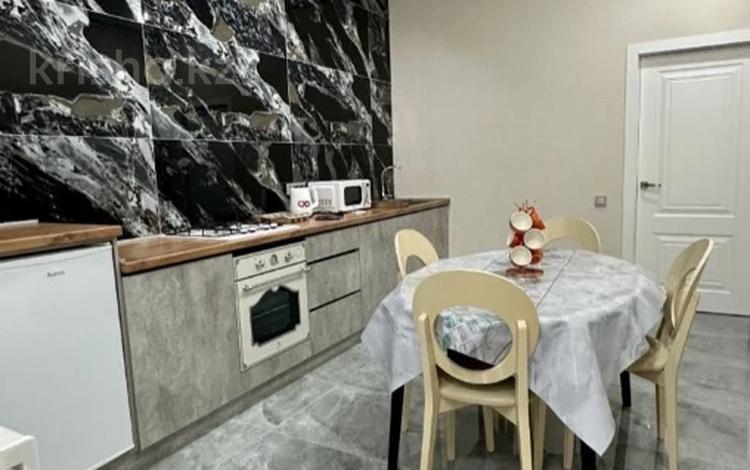 2-бөлмелі пәтер · 86 м² · 8/10 қабат, 12 ш/а., бағасы: 65 млн ₸ в Актобе, мкр 12 — фото 2