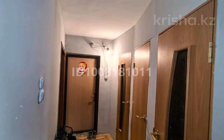 1-бөлмелі пәтер · 30.2 м² · 1/5 қабат, Байсеитова 4/1 — Школа 12, бағасы: 5.3 млн ₸ в Темиртау — фото 2