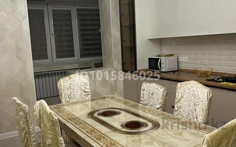 2-бөлмелі пәтер · 68 м² · 2/5 қабат, 19-ш/а. 36, бағасы: 200 000 ₸ в Актау, 19-й мкр — фото 2