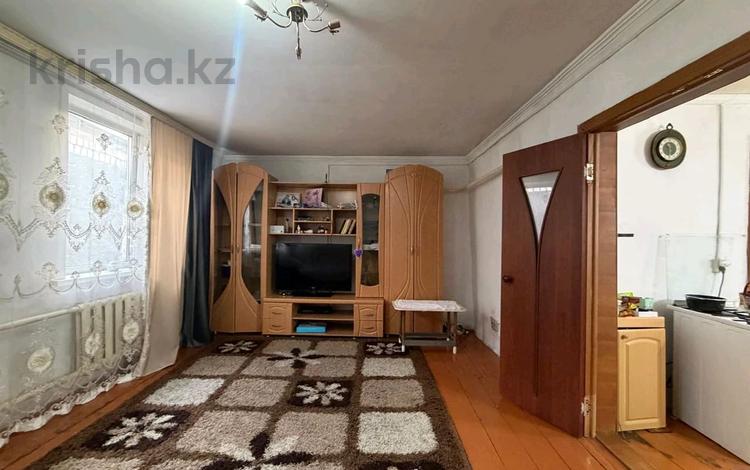 Отдельный дом · 3 комнаты · 70 м² · 4 сот., Богенбай батыра — Таткрай за 15 млн ₸ в Семее — фото 2
