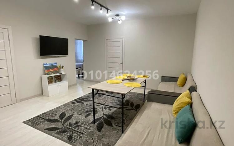 3-комнатная квартира · 88.11 м² · 17/17 этаж, Жандосова 150/3 за 30 000 ₸ в Алматы, Ауэзовский р-н — фото 2