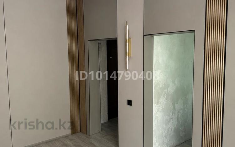 2-бөлмелі пәтер · 39 м² · 2/2 қабат, Жаңа қала ш/а., Гоголя 5, бағасы: 11 млн ₸ в Караганде, Казыбек би р-н — фото 2