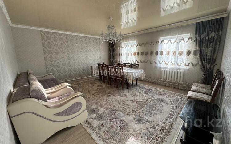 Жеке үй · 4 бөлме · 200 м² · 10 жүзд., Жанпеисова, бағасы: 12 млн ₸ в Сатпаев — фото 2