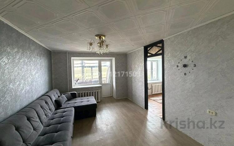 3-бөлмелі пәтер · 60 м² · 4/5 қабат, Дулатова 89, бағасы: 180 000 ₸ в Костанае — фото 2