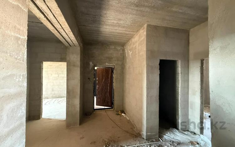 4-бөлмелі пәтер · 120 м² · 5 қабат, Алтын орда ш/а. 353/1 — Г Жубанова, бағасы: 25.5 млн ₸ в Актобе, мкр. Алтын орда — фото 12