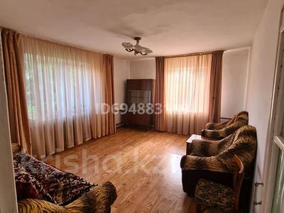 Отдельный дом · 4 комнаты · 70 м² · 10 сот., Металлургов 23 — Пересечение ул.Панфилова за 6 млн 〒 в Алтае