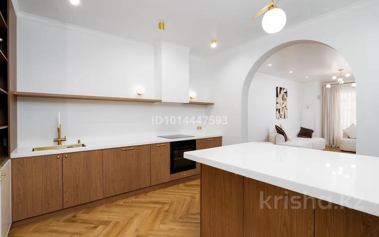 4-бөлмелі пәтер · 130 м² · 7/7 қабат, Мирас ш/а. 157, бағасы: 169 млн ₸ в Алматы, Бостандыкский р-н — фото 2