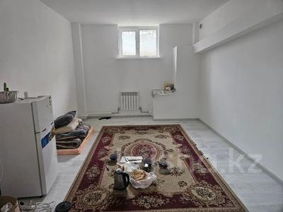 1-комнатная квартира, 30 м², 1/6 этаж, мкр Кокжиек 8 за 6.5 млн 〒 в Алматы, Жетысуский р-н