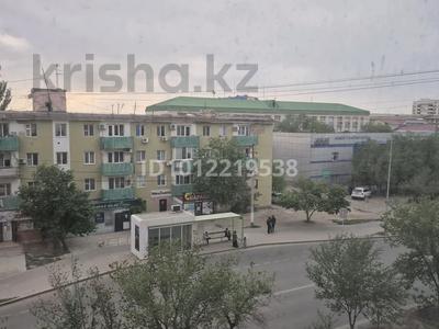 2-комнатная квартира · 72 м² · 2/8 этаж, ауезова 54а за 26.5 млн ₸ в Атырау, мкр Жилгородок