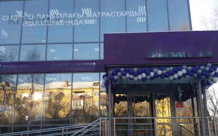 Кеңселер, дүкендер мен бутиктер, сұлулық салондары, медорталықтар мен дәріханалар, білім орталықтары, кабинеттер және жұмыс орындары, студиялар · 342 м², бағасы: ~ 1.5 млн ₸ в Усть-Каменогорске, Ульбинский — фото 2