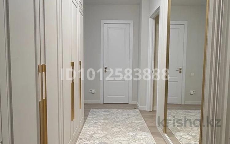 3-комнатная квартира · 90.2 м² · 3/10 этаж, Мангилик Ел 40/2 за 63 млн ₸ в Астане, Есильский р-н — фото 2