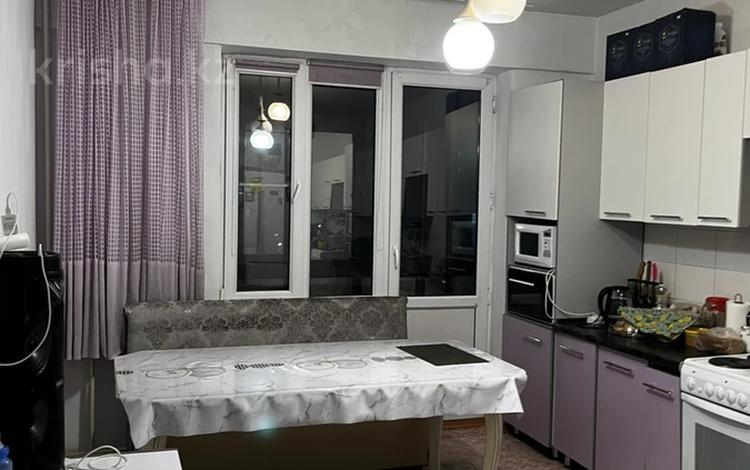 3-комнатная квартира, 90 м², 3/5 этаж, 10 лет независимости 43