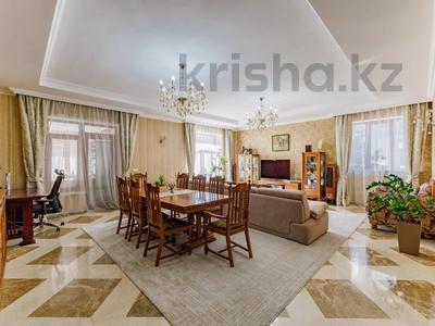 Отдельный дом · 5 комнат · 300 м² · 14 сот., Будапешт за 350 млн 〒 в Астане, Есильский р-н