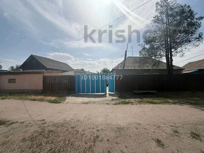 Отдельный дом · 3 комнаты · 200 м² · 19 сот., Толе-би 241 — Центральная улица за 23.5 млн 〒 в Толе би