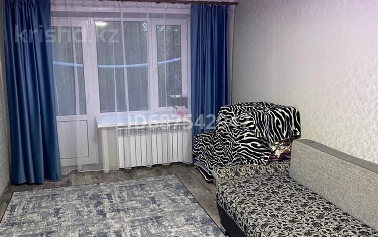1-комнатная квартира, 39 м², 3/3 этаж, Менделеева 16 — автостанция за 5 млн 〒 в Темиртау — фото 2