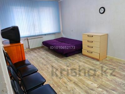 1-комнатная квартира · 34 м² · 1/5 этаж, Б. Гагарина 19/1 — Остановка Б. Гагарина за 120 000 ₸ в Усть-Каменогорске, Ульбинский
