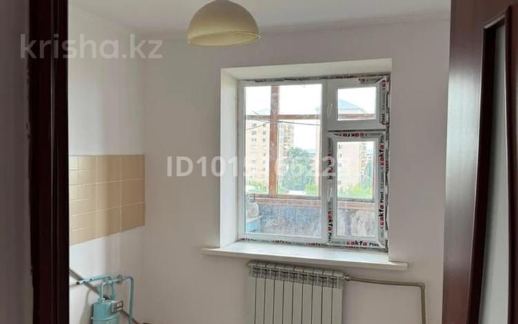 3-бөлмелі пәтер · 61 м² · 5/5 қабат, Шейна 45 — 3й микрорайон, бағасы: 10.2 млн ₸ в Каратау — фото 2