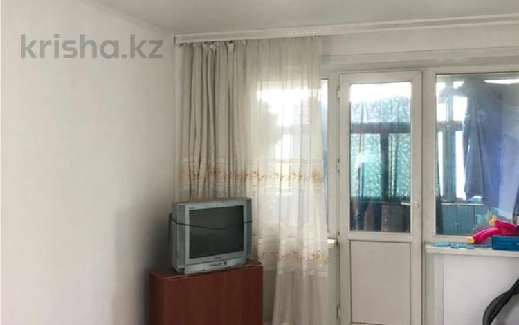2-бөлмелі пәтер · 43 м² · 5/5 қабат, 12-шағынаудан, бағасы: 11.8 млн ₸ в Караганде, Алихана Бокейханова р-н — фото 2
