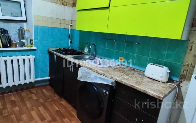 Отдельный дом · 3 комнаты · 100 м², мкр Атырау, Станционная 4-1 — Ақбосага за 130 000 ₸ — фото 2