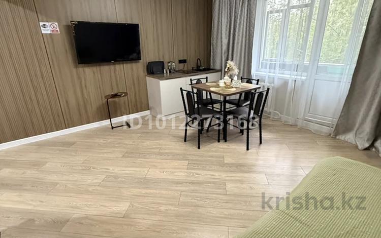 2-комнатная квартира · 39 м² · 3/9 этаж, ул. Чокана Валиханова 159 за 20 000 ₸ в Семее, Красный Кордон — фото 2