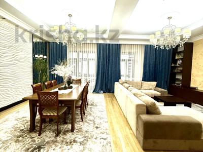 5-комнатная квартира · 235 м² · 5/5 этаж, Мукагали Макатаева 7/3 за 260 млн ₸ в Астане, Есильский р-н