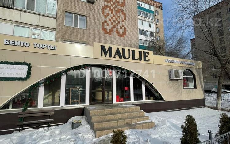 Дүкендер мен бутиктер · 145.7 м², бағасы: 70 млн ₸ в Актобе, мкр 5 — фото 2