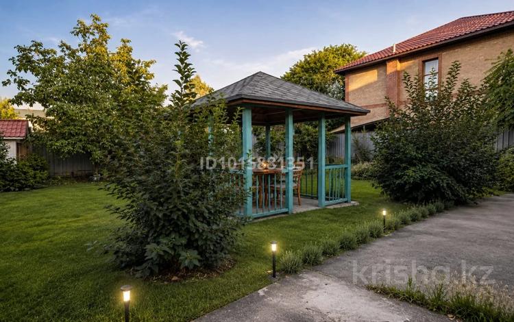 Дом · 3 комнаты · 230 м², мкр Думан-1 35 — Хан-тенгри за 80 000 ₸ в Алматы, Медеуский р-н — фото 2