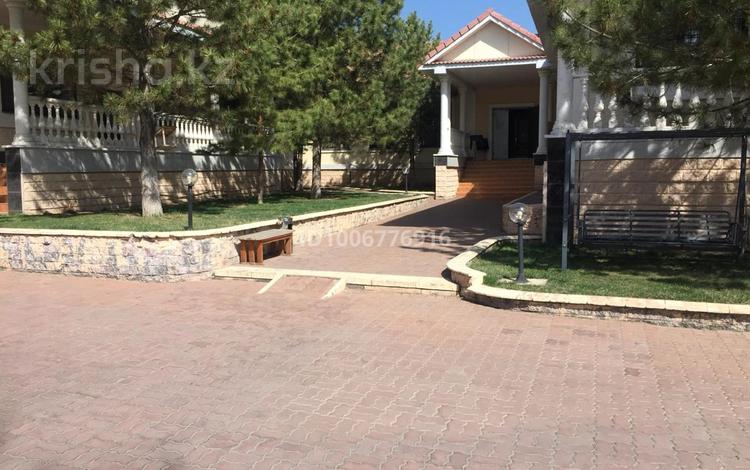 Свободное назначение, офисы, медцентры и аптеки, образование · 1000 м² за 150 млн ₸ в Конаеве — фото 2
