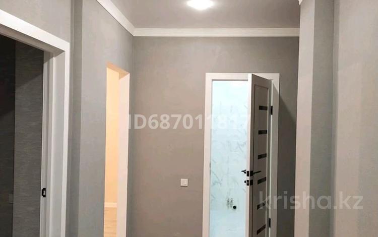 2-комнатная квартира, 56 м², 2/16 этаж, Тлендиева 44а