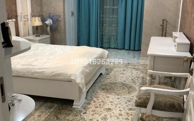 2-комнатная квартира · 70 м² · 7/14 этаж, Навои 208/6 — Торайгырова за 350 000 ₸ в Алматы, Бостандыкский р-н — фото 2