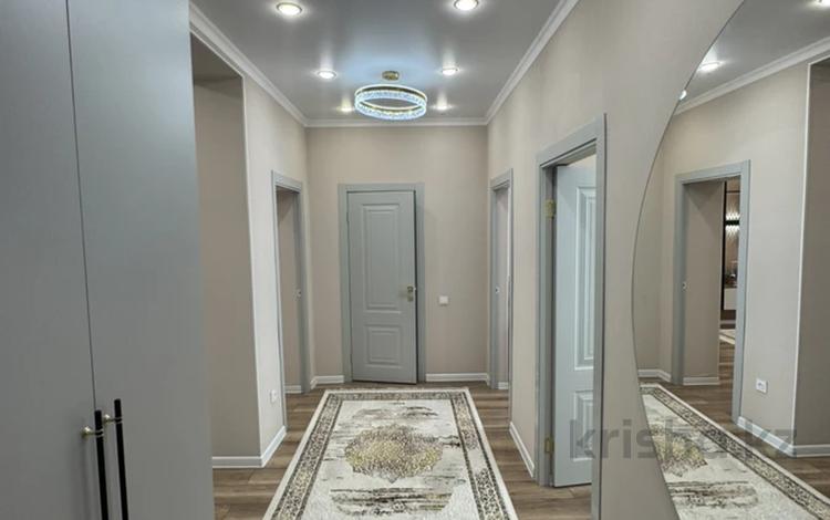 3-бөлмелі пәтер · 100 м² · 3/5 қабат, Алтын орда ш/а., Саздинское Лесничество 228/5, бағасы: 44 млн ₸ в Актобе, мкр. Алтын орда — фото 2