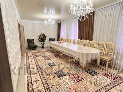 Отдельный дом · 4 комнаты · 145 м² · 6 сот., 9-й микрорайон, Жансугурова 25 за 50 млн ₸ в Талдыкоргане