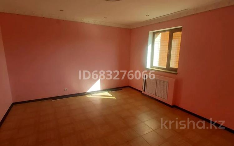 Свободное назначение, образование · 180 м² за 200 000 〒 в Актау, 3-й мкр — фото 2