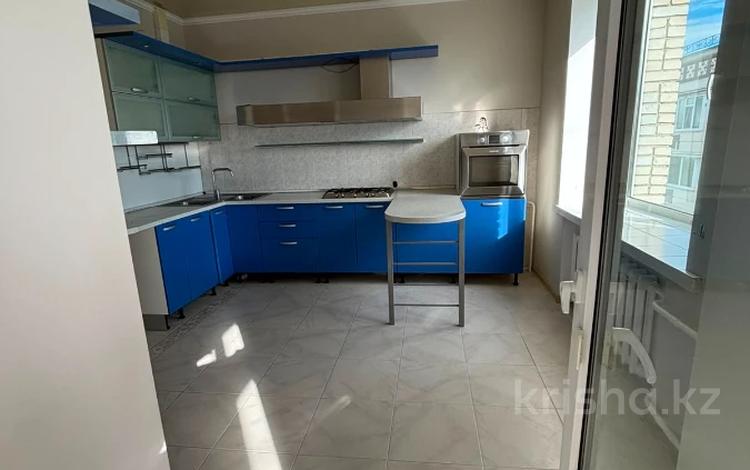 4-комнатная квартира · 169 м² · 4/4 этаж, павлова за 75 млн ₸ в Костанае — фото 2