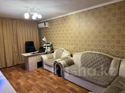 2-бөлмелі пәтер, 44 м², 2/4 қабат, мкр Таугуль, Пятницкого 71 — Пятницкого, бағасы: 32 млн 〒 в Алматы, Ауэзовский р-н