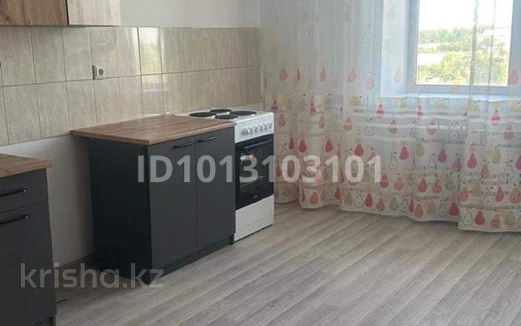 3-комнатная квартира · 80 м² · 7/9 этаж, Крепосная за 200 000 ₸ в Петропавловске — фото 7