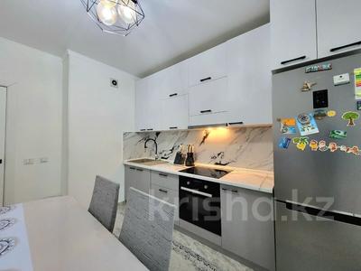 3-комнатная квартира · 90.7 м² · 2/7 этаж, мкр Кайрат — Жетісу рынок за 57 млн 〒 в Алматы, Турксибский р-н