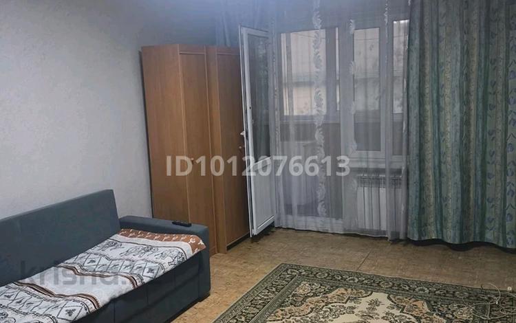 1-комнатная квартира · 34 м² · 4/4 этаж, мкр №4 24 за 26 млн 〒 в Алматы, Ауэзовский р-н — фото 2